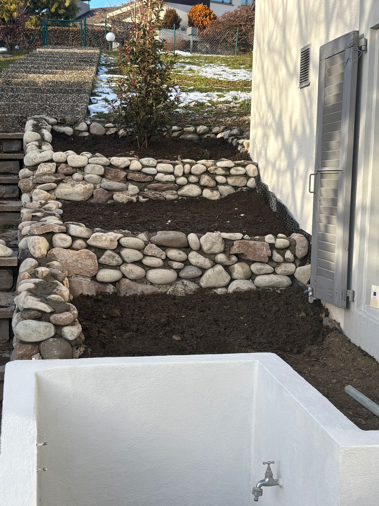 Mur en pierres naturelles